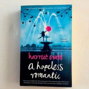 3/$10 | Harriet Evans 'A Hopeless Romantic' Novel